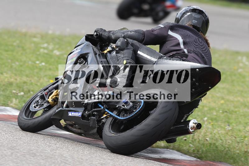 /Archiv-2025/10 23.04.2025 Cornu Master School ADR/rot-rouge/5